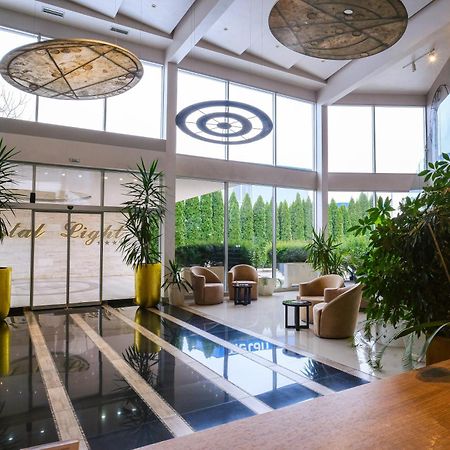 Hotel Crystal Light Ni 외부 사진