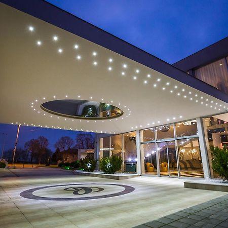 Hotel Crystal Light Ni 외부 사진