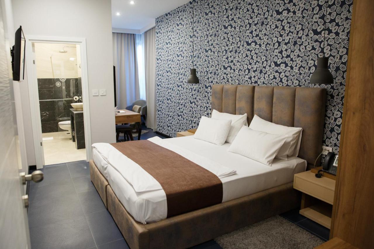 Hotel Crystal Light Ni 외부 사진