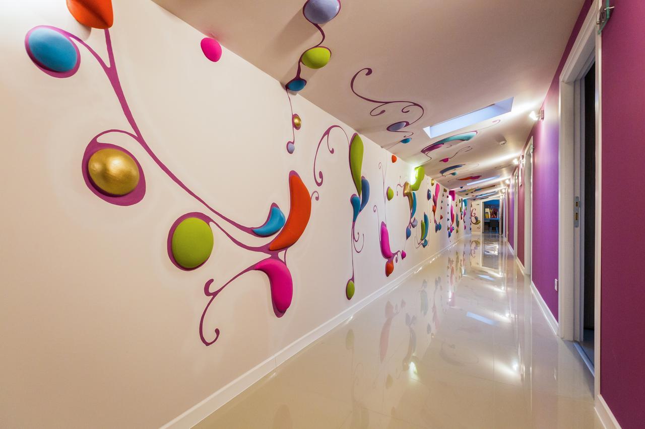 Hotel Crystal Light Ni 외부 사진