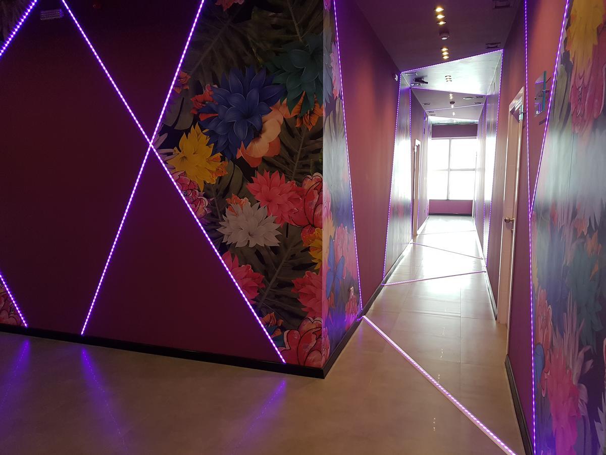 Hotel Crystal Light Ni 외부 사진