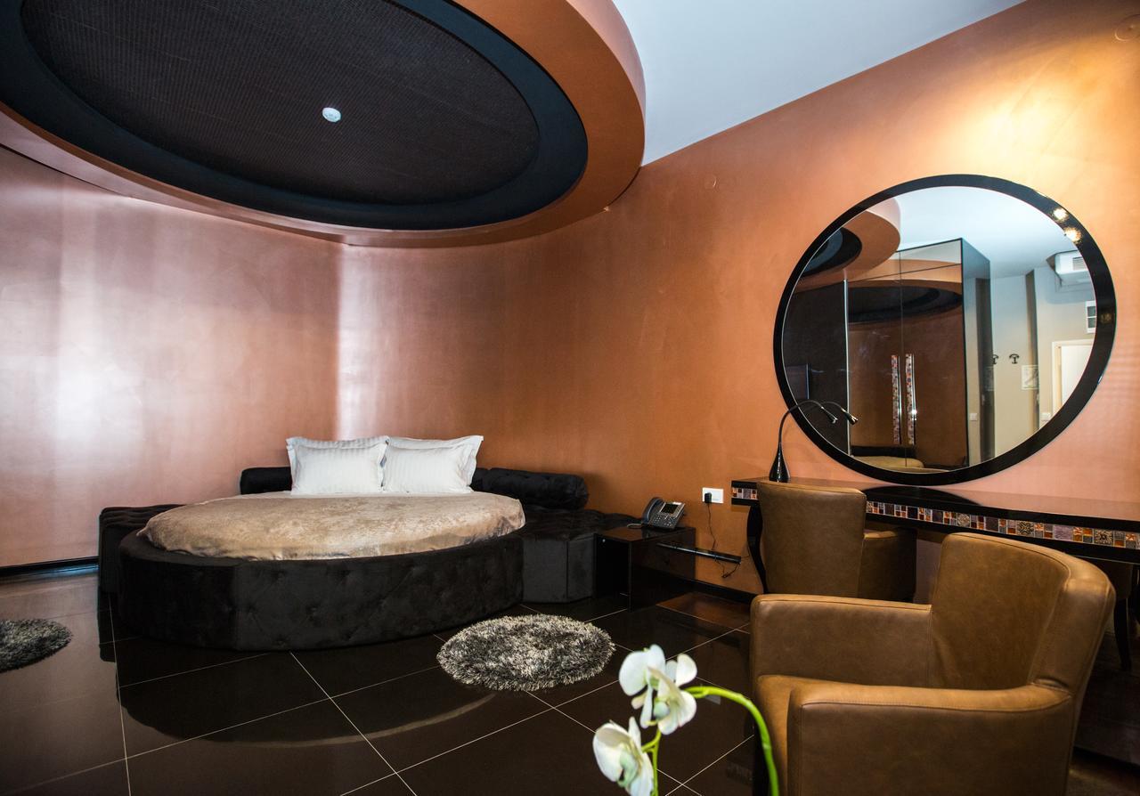 Hotel Crystal Light Ni 외부 사진