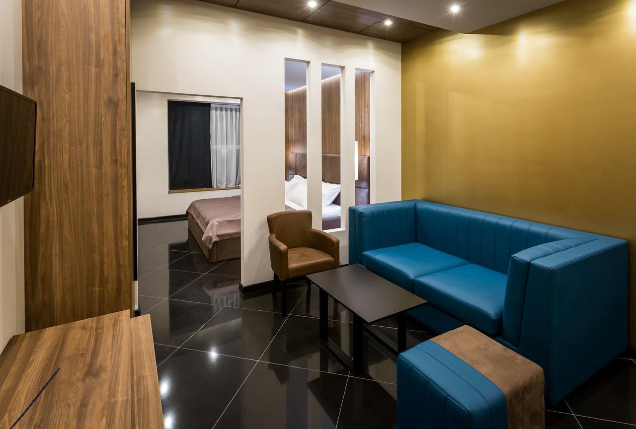Hotel Crystal Light Ni 외부 사진