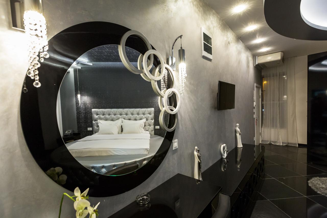 Hotel Crystal Light Ni 외부 사진