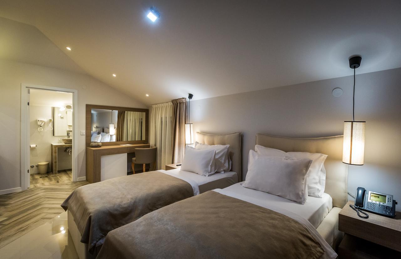 Hotel Crystal Light Ni 외부 사진