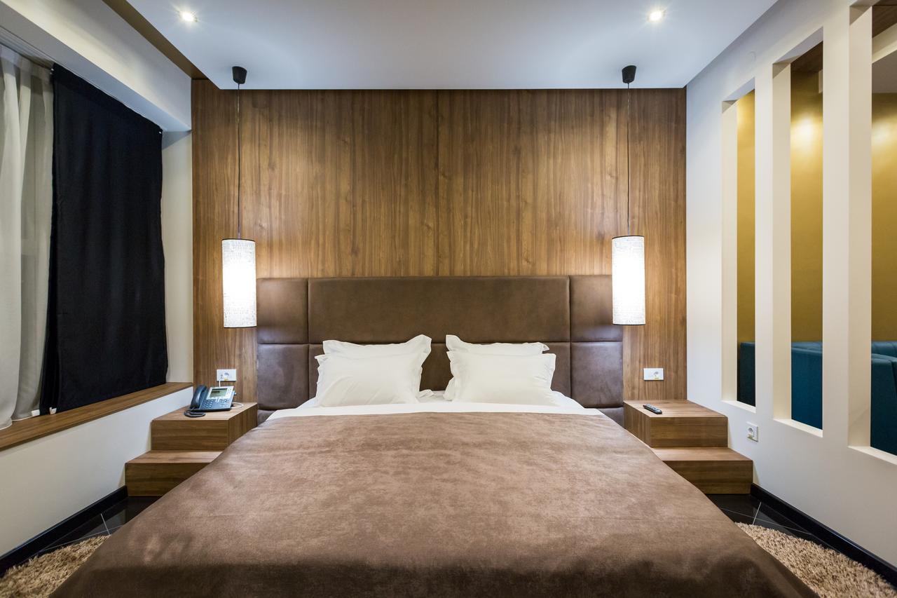Hotel Crystal Light Ni 외부 사진